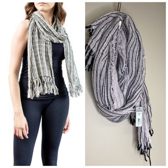 Kohl's Accessories - Black and White Scarf